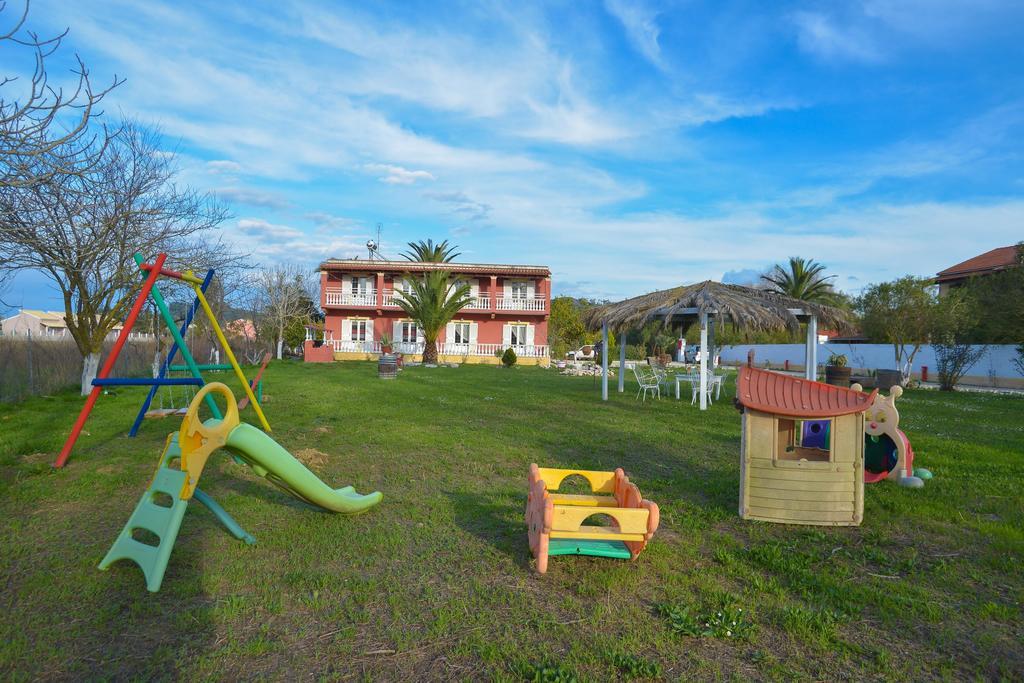 דירות סידריון Giannis And Fridas Garden מראה חיצוני תמונה